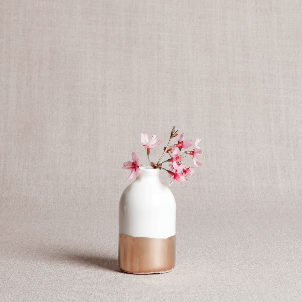 DECORATIVE VASES - Minimalist White + Gold Minimalist Bud Vases