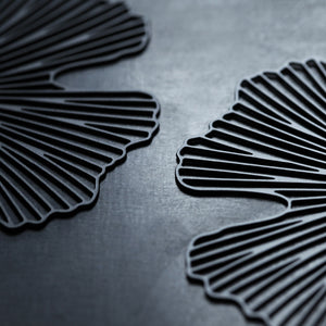 Moorigin Magnetic Ginkgo Brooch: M